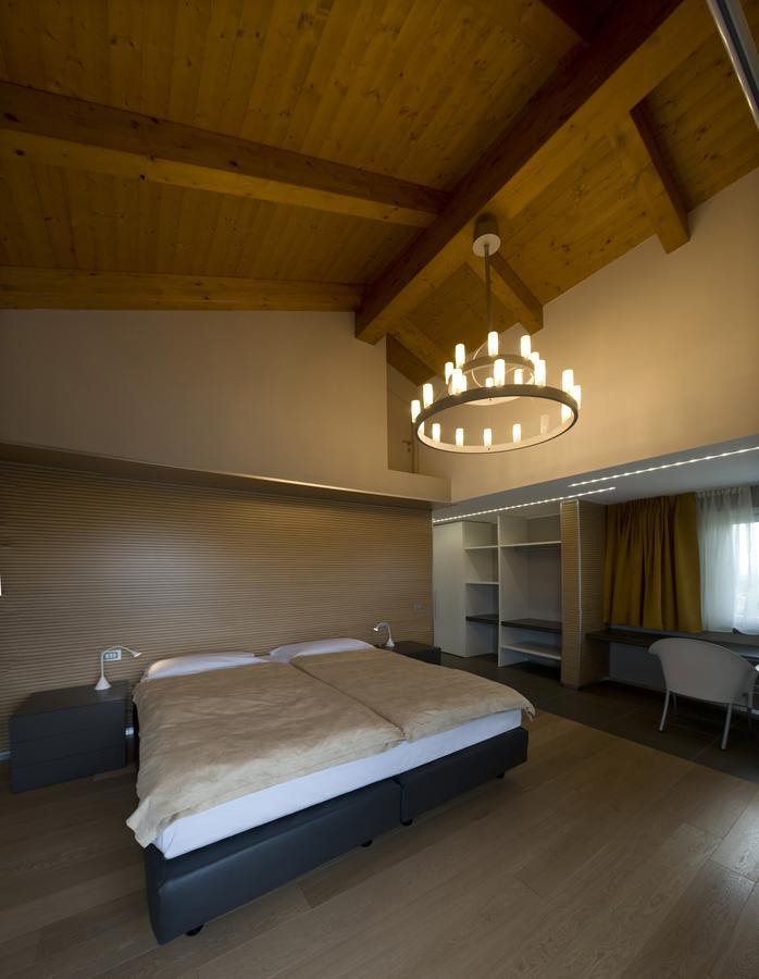 Apartamento Casa Nelle Vigne Castiglione Tinella Exterior foto