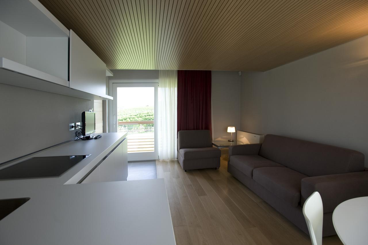 Apartamento Casa Nelle Vigne Castiglione Tinella Exterior foto